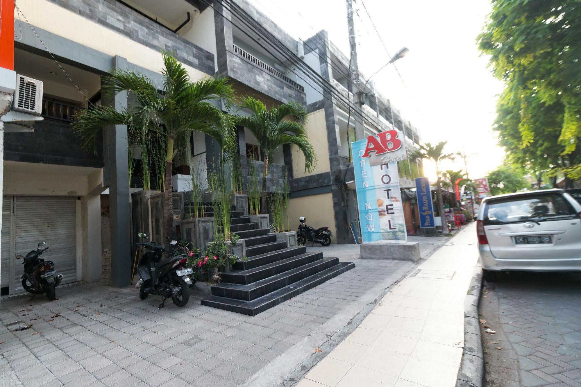 Ab Hotel Kuta By Agata Buitenkant foto