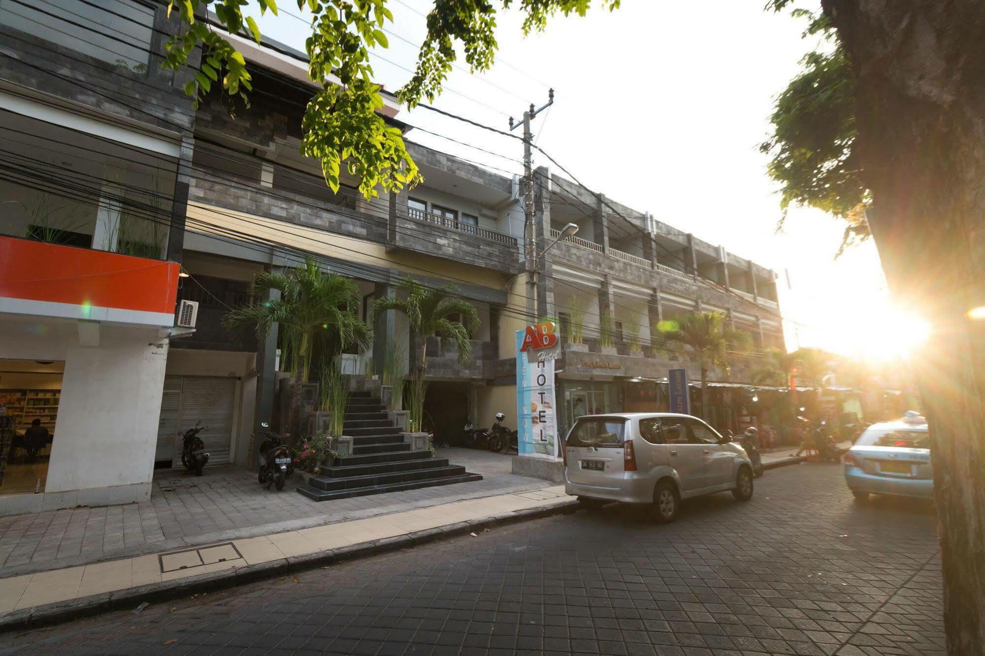 Ab Hotel Kuta By Agata Buitenkant foto